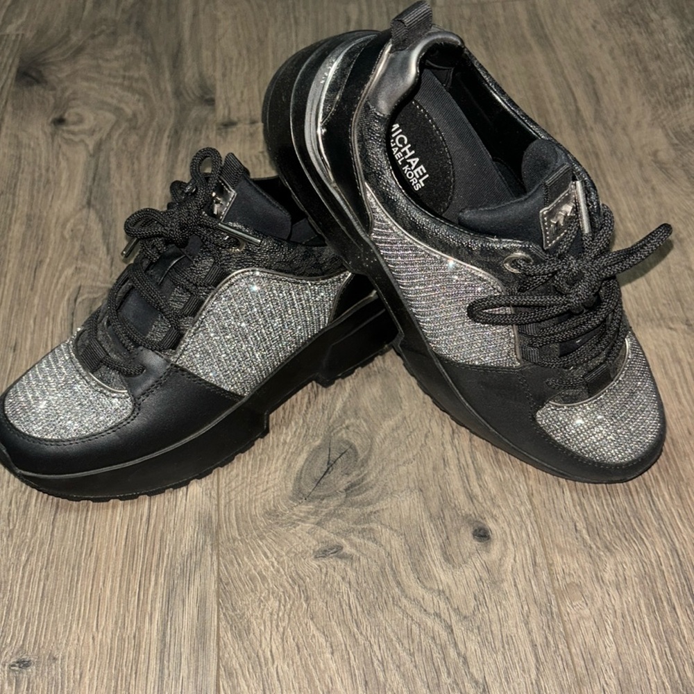 MK tennis shoes